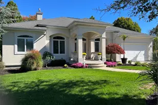 28 Capri Dr, Johnston, RI 02919 - Photo 1