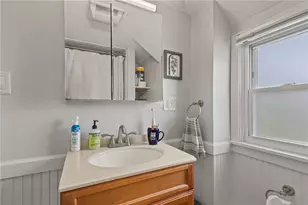 130 Elmgrove Ave, Providence, RI 02906 - Photo 37