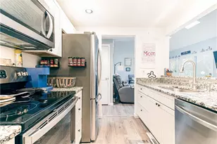 18 Acorn Ct, South Kingstown, RI 02879 - Photo 17