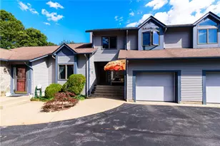18 Acorn Ct, South Kingstown, RI 02879 - Photo 1