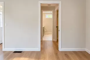 226 Jastram St, Providence, RI 02908 - Photo 7