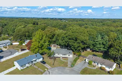 327 Shamrock Drive, Warwick, RI 02886 - Photo 25
