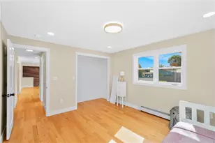 327 Shamrock Dr, Warwick, RI 02886 - Photo 17