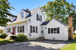 706 High St, Cumberland, RI 02864 - Photo 3