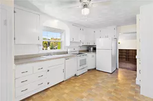 706 High St, Cumberland, RI 02864 - Photo 15