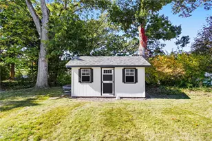 706 High St, Cumberland, RI 02864 - Photo 33