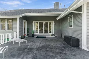 685 Curtis Corner Rd, South Kingstown, RI 02879 - Photo 41