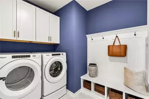 52 E Pt Dr, East Providence, RI 02916 - Photo 15