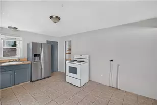 7 Belvedere St, Johnston, RI 02919 - Photo 21