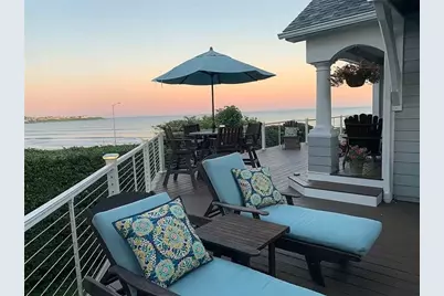124 Memorial Boulevard, Newport, RI 02840 - Photo 3