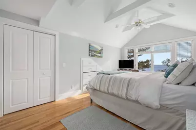 124 Memorial Boulevard, Newport, RI 02840 - Photo 19