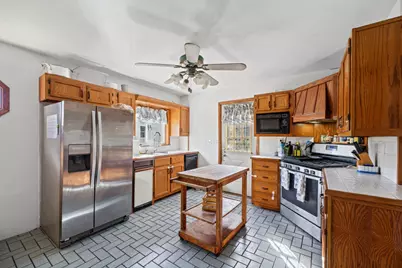 1031 Old Stafford Road, Tiverton, RI 02878 - Photo 9