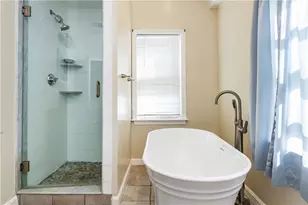 925 Cedar Swamp Rd, Warwick, RI 02886 - Photo 25