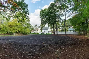 925 Cedar Swamp Rd, Warwick, RI 02886 - Photo 7