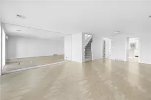 9 Poppasquash Rd, Bristol, RI 02809 - Photo 13