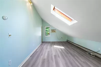 [Address not provided], Warwick, RI 02886 - Photo 7