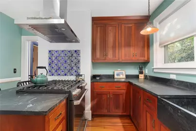 610 Hope Street, Providence, RI 02906 - Photo 9