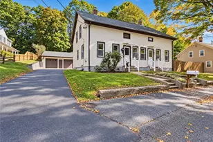 12 Mt Pleasant View Ave, Cumberland, RI 02864 - Photo 3