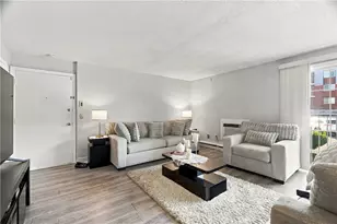 300 Smithfield Rd, North Providence, RI 02904 - Photo 9