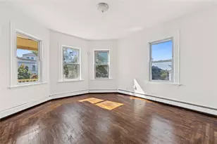16 Duncan Ave, Providence, RI 02906 - Photo 15