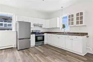 16 Duncan Ave, Providence, RI 02906 - Photo 3