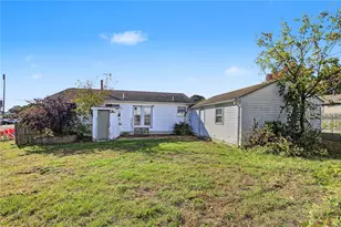 10 Winter St, Pawtucket, RI 02860 - Photo 27