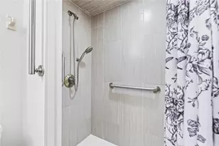 650 E Greenwich Ave, West Warwick, RI 02893 - Photo 15