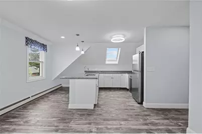 17 Selkirk Rd Road #3, Cranston, RI 02905 - Photo 3