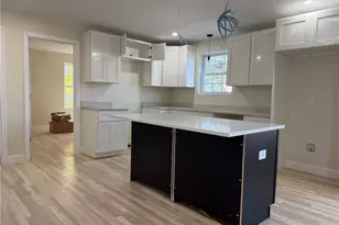 352 Willard Ave, Providence, RI 02905 - Photo 3