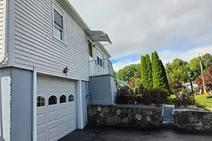 4 Heritage Cir, Johnston, RI 02919 - Photo 3