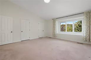 203 Dean Ridge Ct, Cranston, RI 02920 - Photo 21