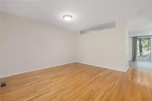 203 Dean Ridge Ct, Cranston, RI 02920 - Photo 9