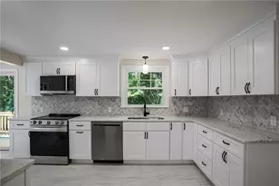 23 Wildrose Ct, Warwick, RI 02888 - Photo 3
