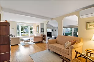 77 Cliff Dr, Bristol, RI 02809 - Photo 11