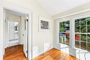 20 Nisbet St, Providence, RI 02906 - Photo 17
