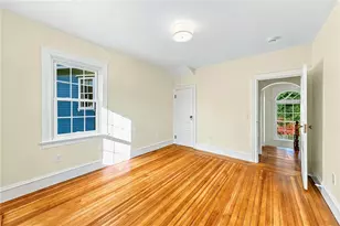 20 Nisbet St, Providence, RI 02906 - Photo 23
