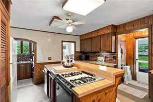 41 Mt Hope Ave, Bristol, RI 02809 - Photo 7
