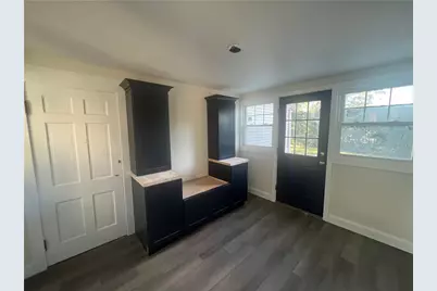 87 Glenmere Drive Drive, Cranston, RI 02920 - Photo 3