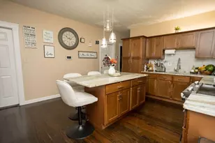 94 Ortoleva Dr, Providence, RI 02909 - Photo 7