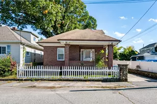 58 Halleck Ave, East Providence, RI 02915 - Photo 11