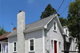 32 McAllister St, Newport, RI 02840 - Photo 17