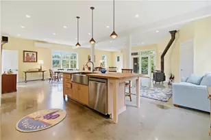 184 Glen Rd, Portsmouth, RI 02871 - Photo 21