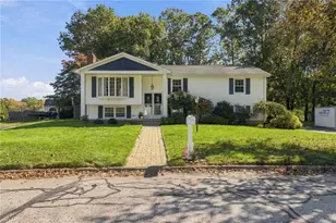 5 Lucille Dr, Smithfield, RI 02828 - Photo 1