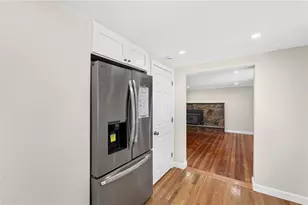 291 Groveland Ave, Warwick, RI 02886 - Photo 5