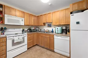 401 Bellevue Ave, Newport, RI 02840 - Photo 15