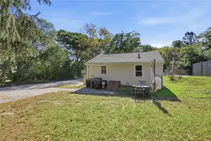 594 Victory Hwy, Burrillville, RI 02839 - Photo 19