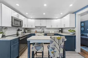 22 King Phillip St, Portsmouth, RI 02871 - Photo 3