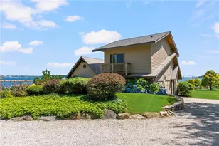 556 Shore Rd, Jamestown, RI 02835 - Photo 3