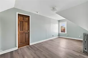 89 Auburn St, Cranston, RI 02910 - Photo 25