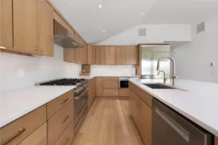 76 Warren Ave, Middletown, RI 02842 - Photo 9